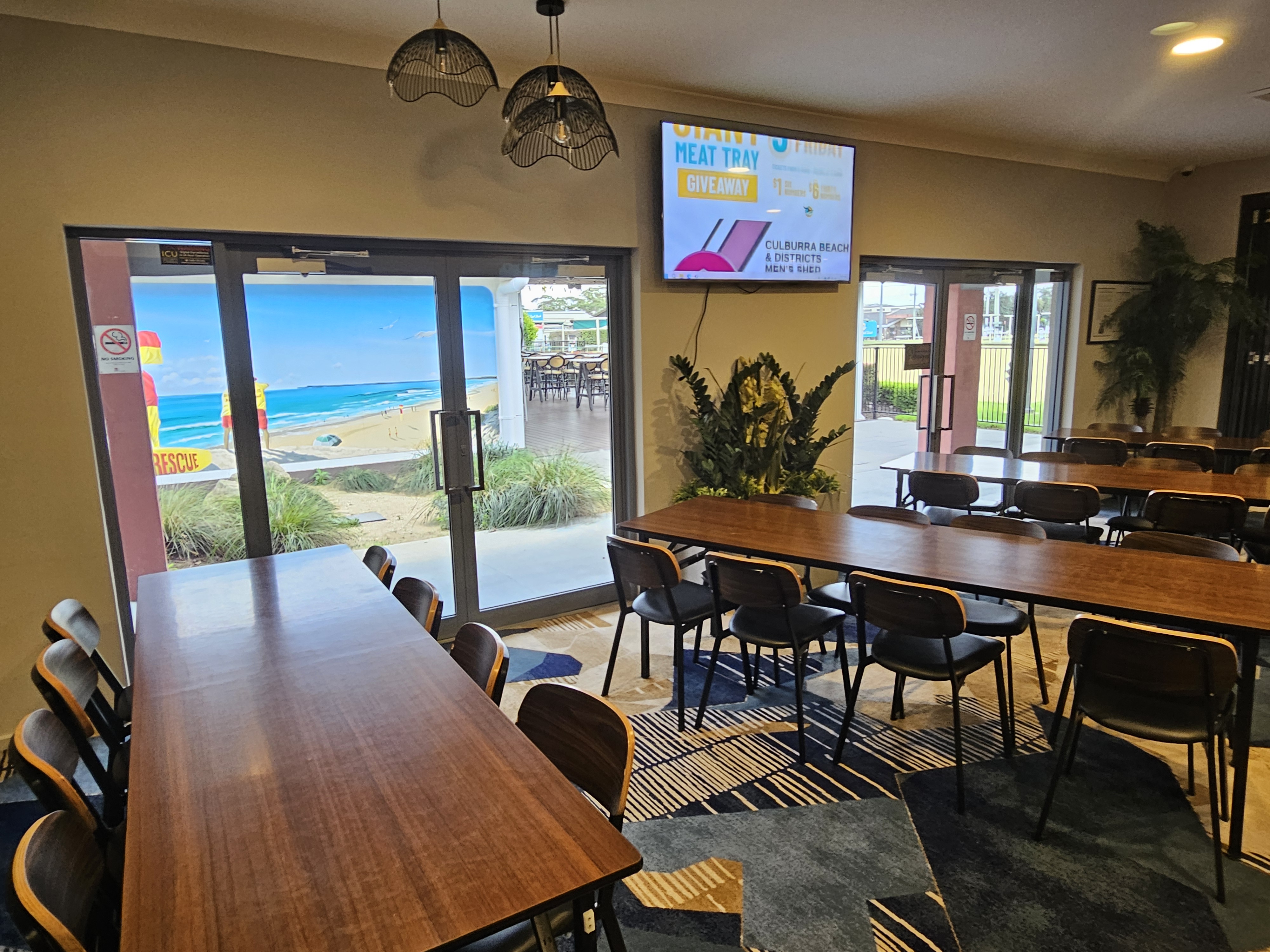 Commercial aluminium glazing fitted by All Hours Glass for a Shoalhaven business